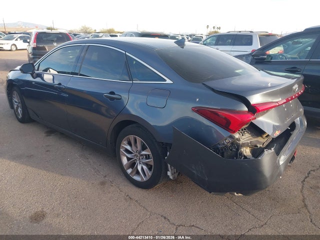 4T1BZ1FBXKU017926 Toyota AVALON XLE