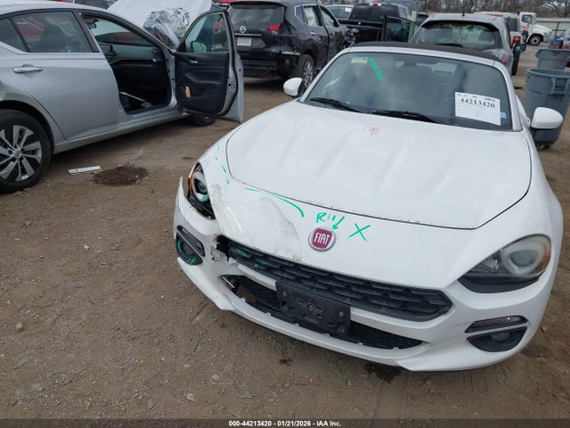 Fiat 124 Spider Lusso 2017 JC1NFAEK2H0101392 Image 30