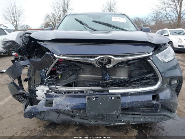 5TDEBRCH4SS672729 Toyota Highlander Hybrid Platinum