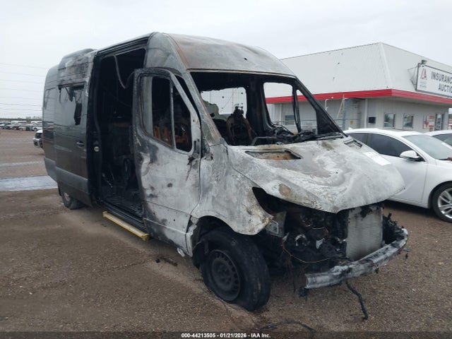 2024 Mercedes-benz Sprinter 2500 High Roof 4-cyl Diesel Ho მანქანა იყიდება აუქციონზე, vin: W1Z4NGHY6RT182067, აუქციონის ნომერი: 44213505