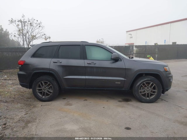 1C4RJFAG6GC469606 Jeep Grand Cherokee 75th Anniversary
