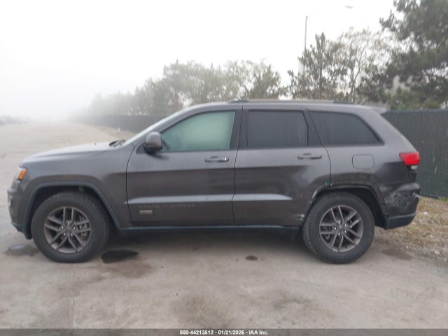 1C4RJFAG6GC469606 Jeep Grand Cherokee 75th Anniversary