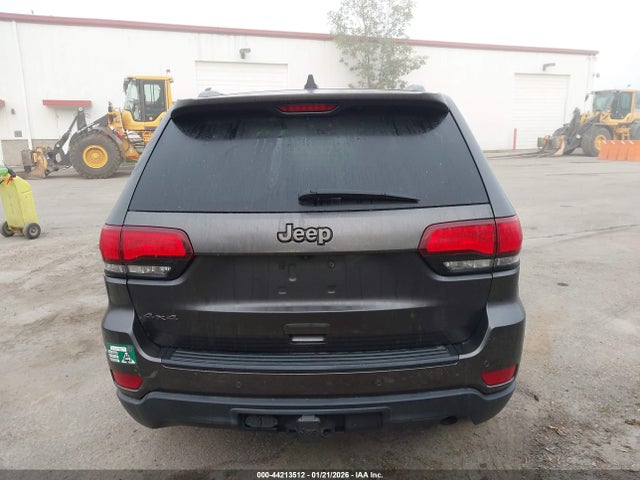 1C4RJFAG6GC469606 Jeep Grand Cherokee 75th Anniversary