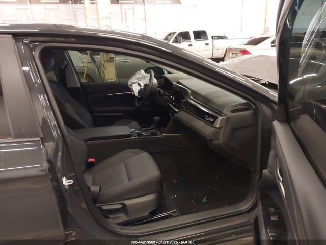 Toyota CAMRY LE 2025 4T1DBADK8SU032196 Image 5
