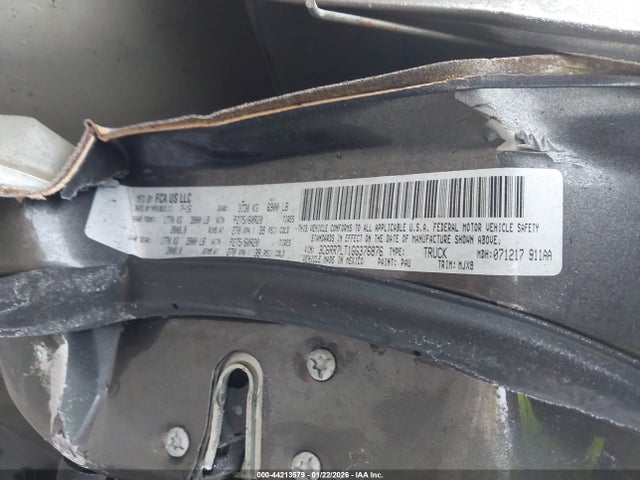 3C6RR7LT1GG376876 RAM 1500 Big Horn