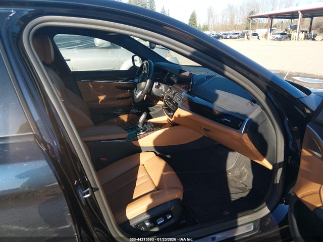 2019 BMW 530I WBAJA5C52KBX87124 Photo 4