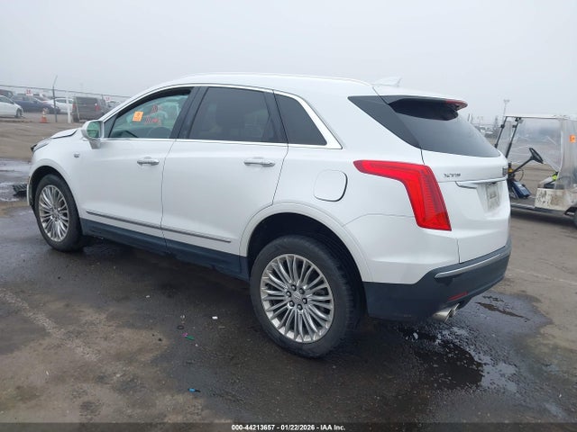 2017 CADILLAC XT5 1GYKNBRS1HZ301243 Photo 2