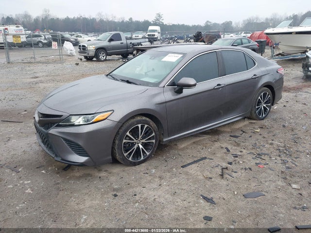 4T1B11HK5JU521156 Toyota CAMRY SE
