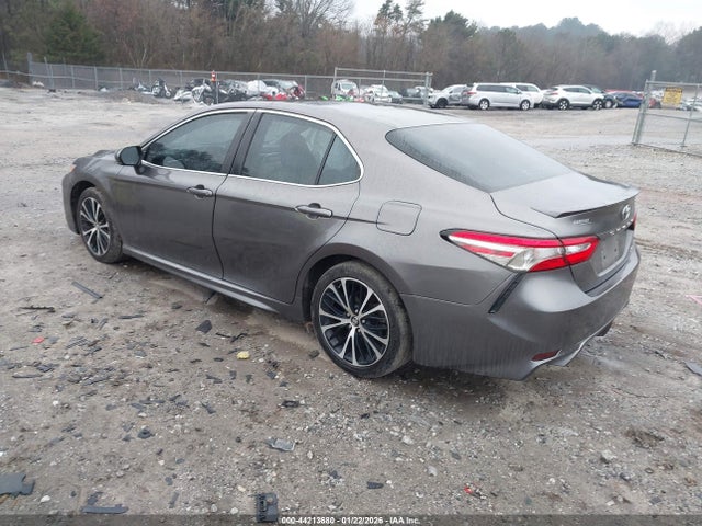 4T1B11HK5JU521156 Toyota CAMRY SE
