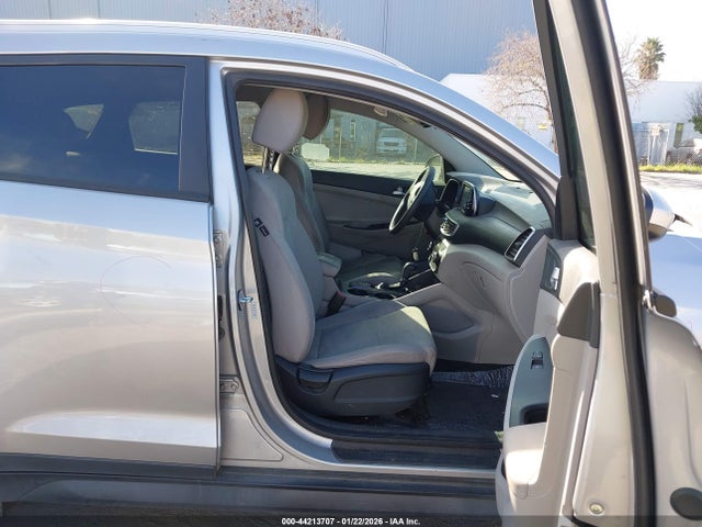KM8J33A46LU160066 Hyundai Tucson Value
