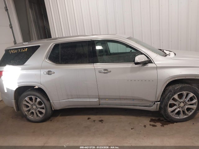 1GNEVJKW7JJ208040 Chevrolet Traverse Premier