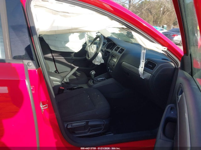 3VWD17AJ9FM233389 Volkswagen Jetta 1.8t Se