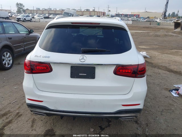 Mercedes-Benz GLC 300 2020 WDC0G8DB3LF752700 Image 18