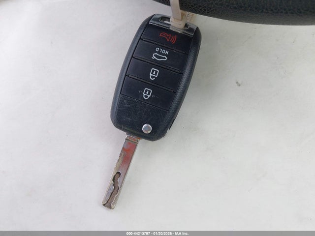 5XXGT4L39JG266099 KIA Optima Lx