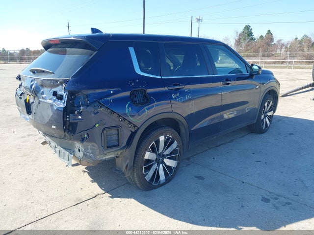 2025 MITSUBISHI OUTLANDER JA4J3VA82SZ026816 Photo 3