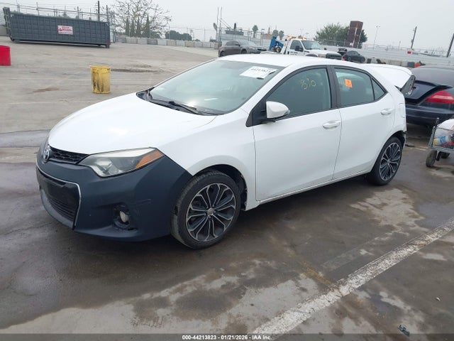 Toyota Corolla S Plus 2015 5YFBURHE8FP313121 Image 2