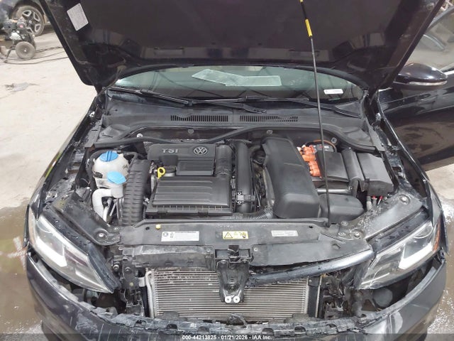 3VW637AJ9GM415288 Volkswagen Jetta Hybrid Sel Premium
