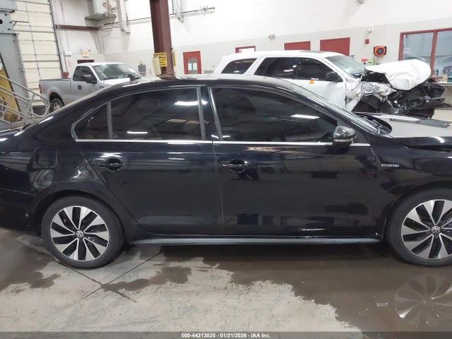 3VW637AJ9GM415288 Volkswagen Jetta Hybrid Sel Premium
