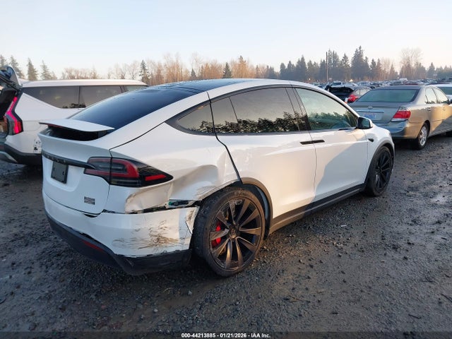 2025 TESLA MODEL X 7SAXCBE64SF461501 Photo 3