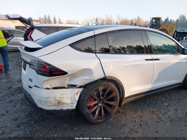 2025 TESLA MODEL X 7SAXCBE64SF461501 Photo 5
