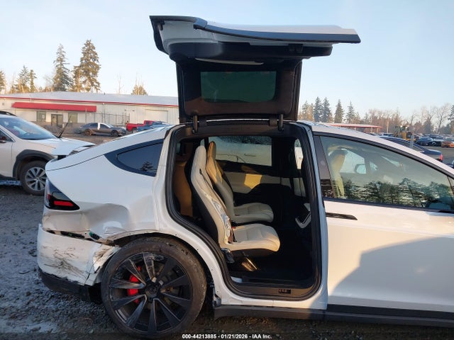 2025 TESLA MODEL X 7SAXCBE64SF461501 Photo 7