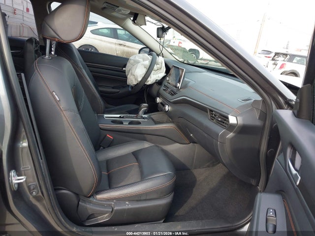 1N4BL4CV1NN404021 Nissan Altima Sr Fwd