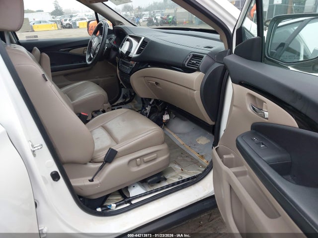 5FNYF6H92HB088070 Honda Pilot Touring