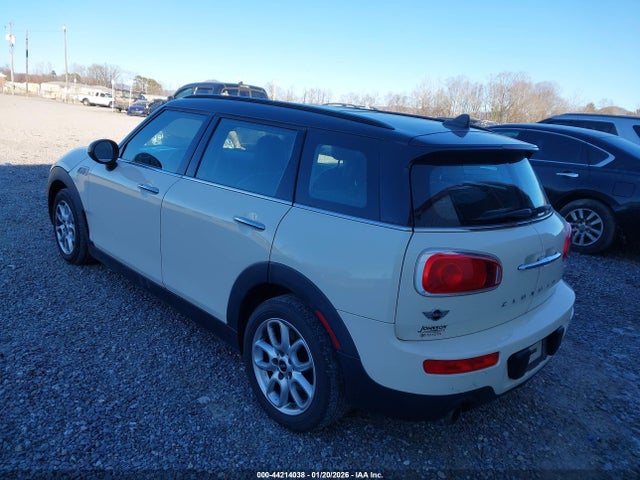 2016 MINI CLUBMAN WMWLN5C56G2E07029 Photo 2