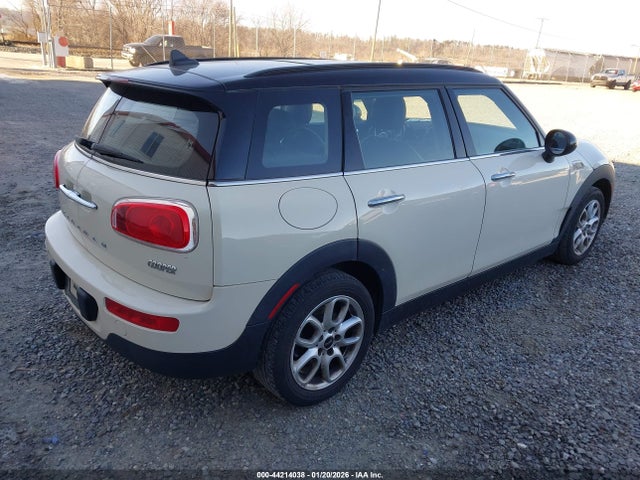 2016 MINI CLUBMAN WMWLN5C56G2E07029 Photo 3
