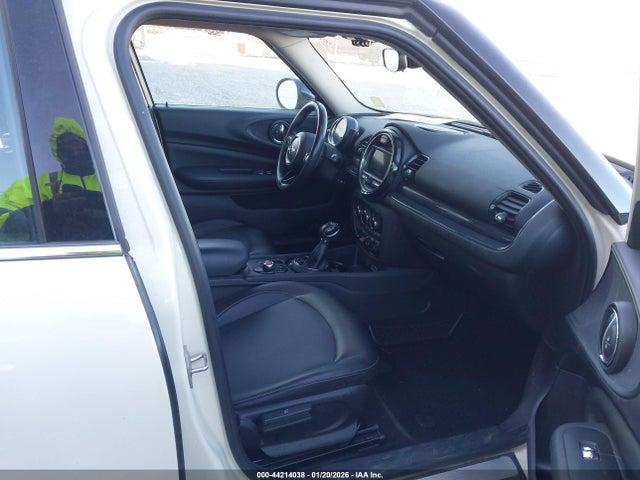 2016 MINI CLUBMAN WMWLN5C56G2E07029 Photo 4