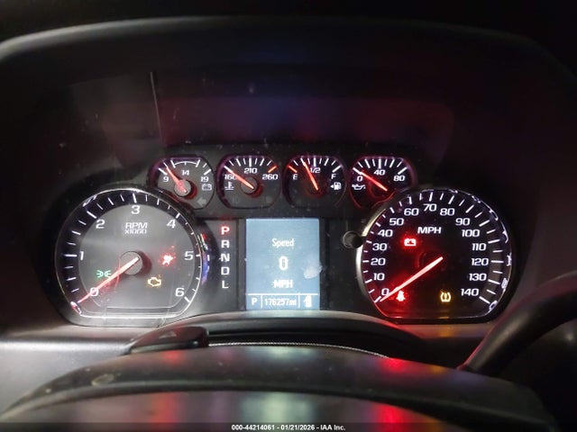 1GCVKPECXJZ336618 Chevrolet Silverado 1500 Custom
