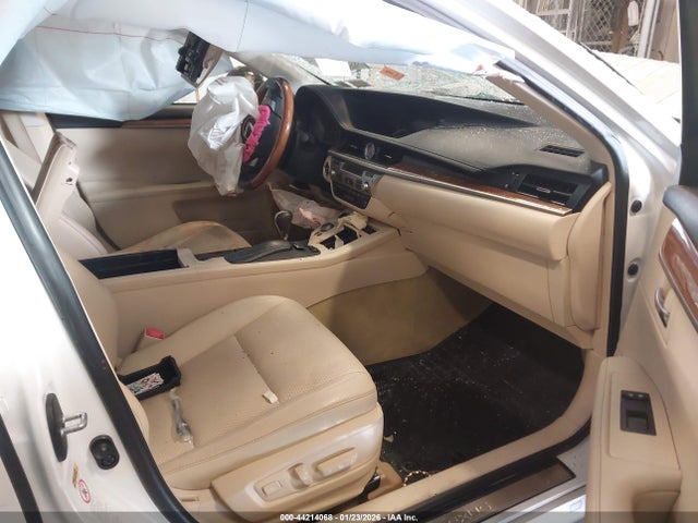 2013 Lexus Es 300h მანქანა იყიდება აუქციონზე, vin: JTHBW1GG3D2003192, აუქციონის ნომერი: 44214068