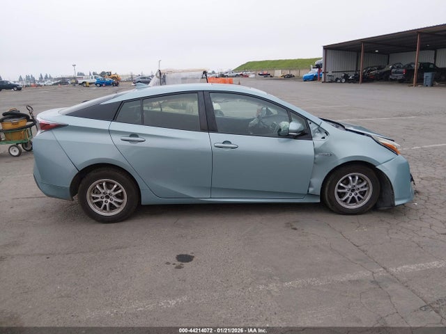 JTDKARFU9G3020941 Toyota Prius Four