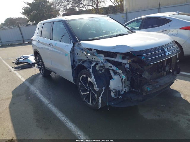2023 MITSUBISHI OUTLANDER JA4J4UA86PZ017793 Photo 0
