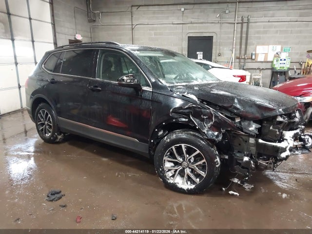2021 VOLKSWAGEN TIGUAN 3VV2B7AX7MM098052