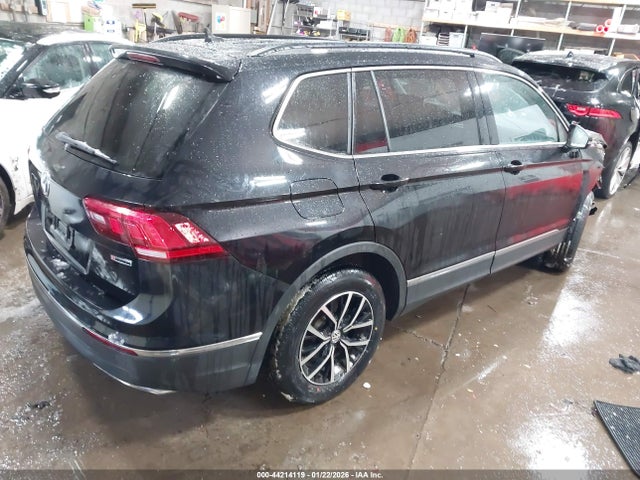 2021 VOLKSWAGEN TIGUAN 3VV2B7AX7MM098052 Photo 3
