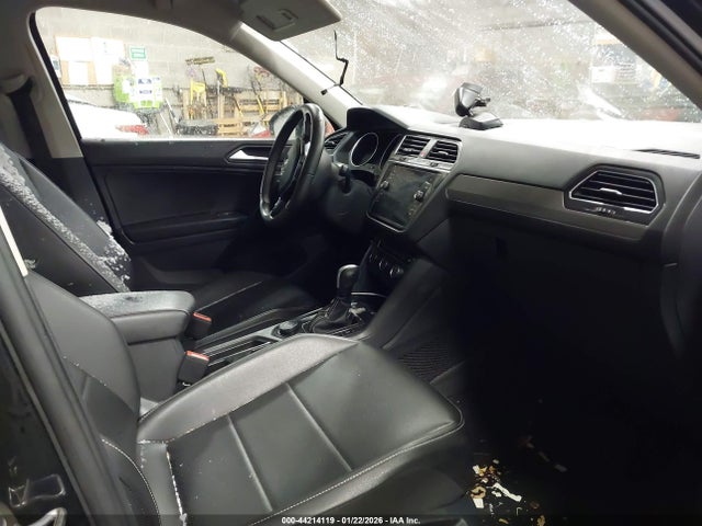 2021 VOLKSWAGEN TIGUAN 3VV2B7AX7MM098052 Photo 4