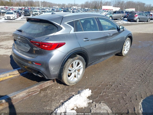 2018 INFINITI QX30 SJKCH5CP8JA005306 Photo 3