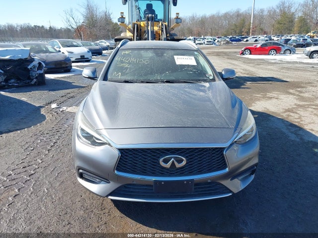 2018 INFINITI QX30 SJKCH5CP8JA005306 Photo 5