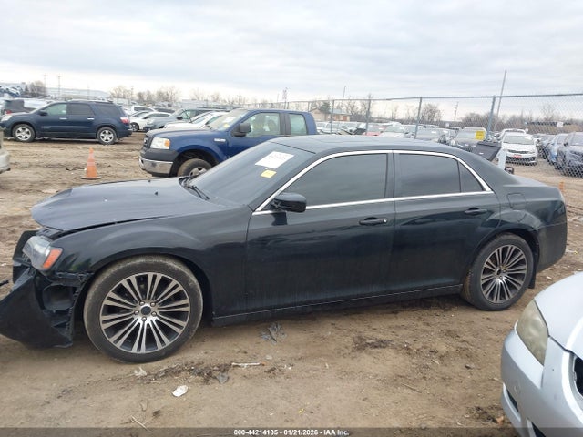 Продаж на аукціоні авто 2014 Chrysler 300 300s, vin: 2C3CCABG2EH189830, номер лоту: 44214135