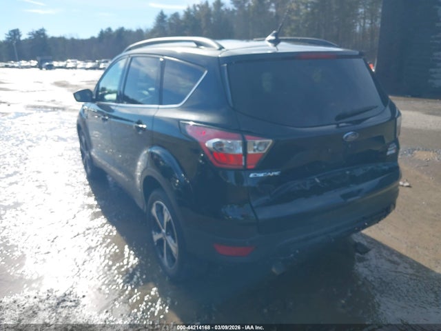 1FMCU9HD0JUA77003 Ford ESCAPE SEL