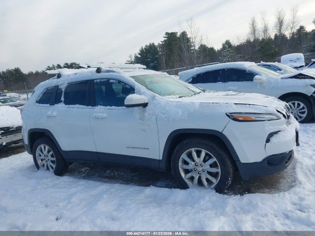 1C4PJMDS7GW156378 Jeep Cherokee Limited