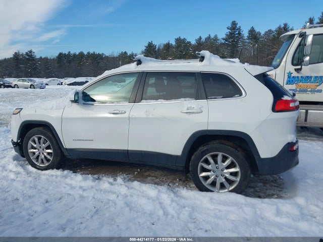 1C4PJMDS7GW156378 Jeep Cherokee Limited