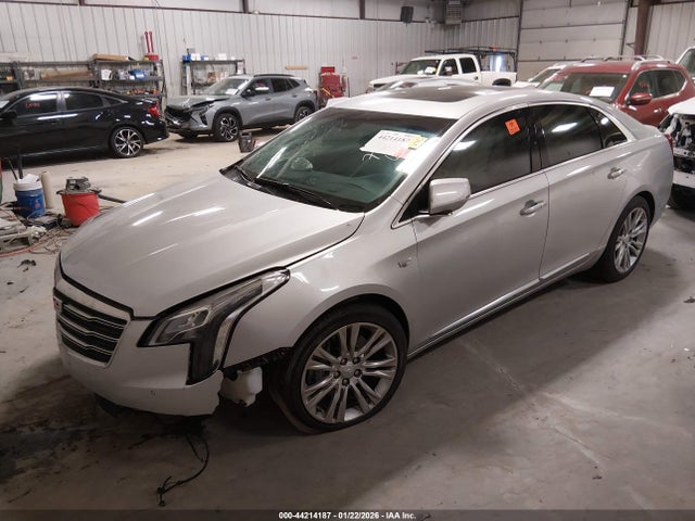 2018 CADILLAC XTS 2G61M5S33J9120527 Photo 1