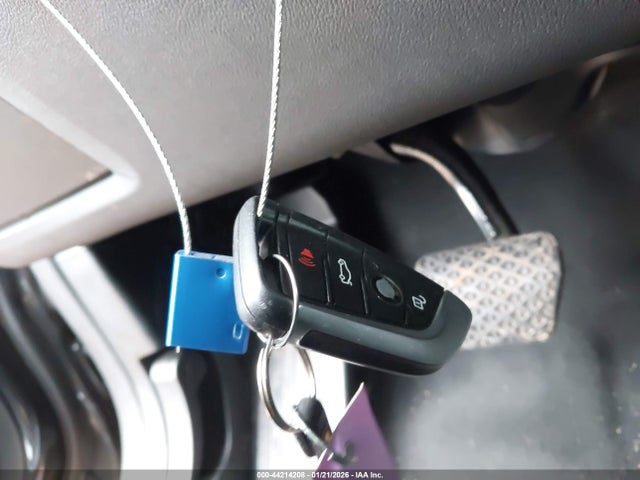 2019 BMW X3 5UXTR9C50KLD97680 Photo 10