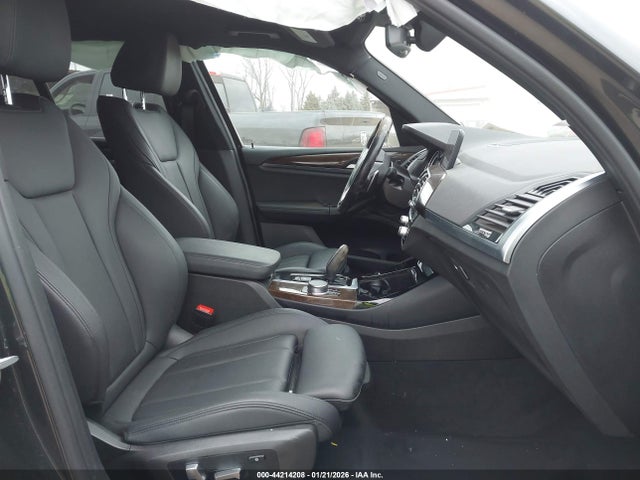 2019 BMW X3 5UXTR9C50KLD97680 Photo 4
