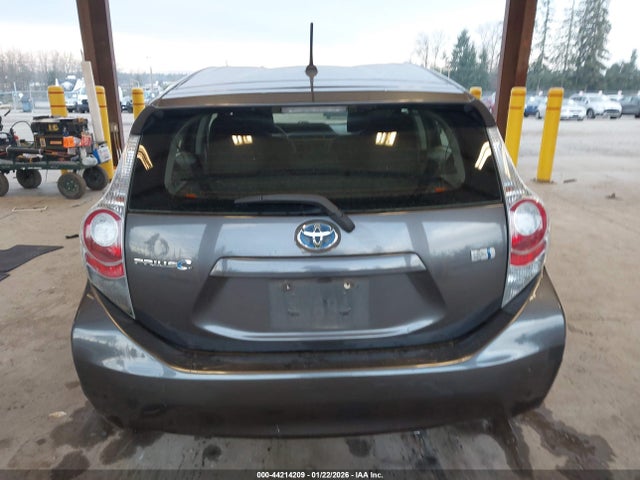 JTDKDTB31E1077516 Toyota Prius C Two