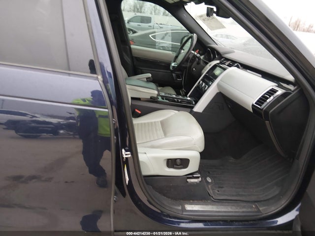 Land Rover Discovery Hse Luxury 2017 SALRHBBV5HA046250 Image 5