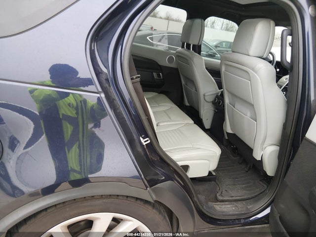 Land Rover Discovery Hse Luxury 2017 SALRHBBV5HA046250 Image 8