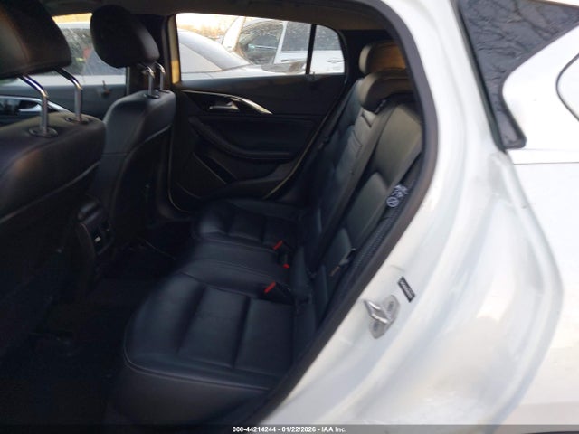 Продажа на аукционе авто 2017 Infiniti Qx30 Premium, vin: SJKCH5CR2HA037633, номер лота: 44214244